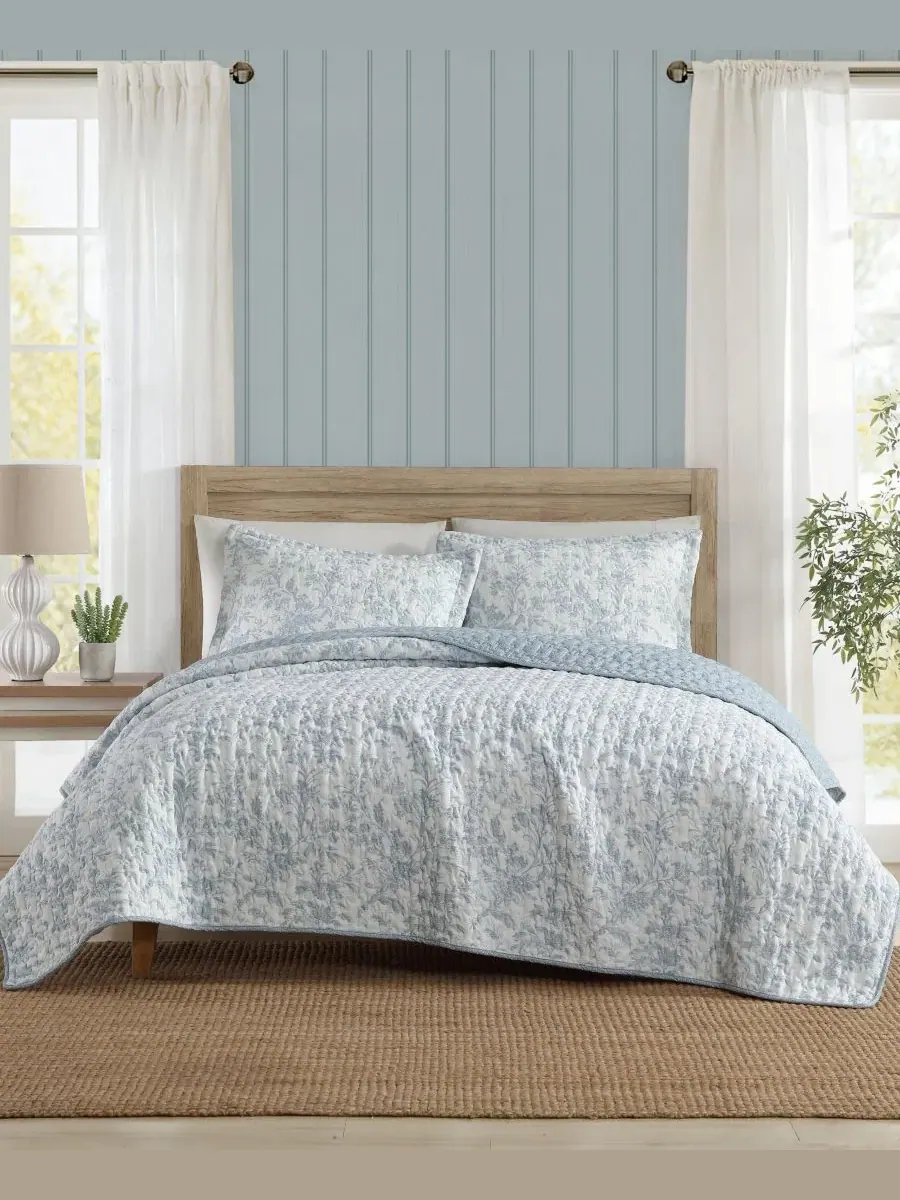 Комплекты стеганых одеял из ткани сирсакер от Amberly Laura Ashley — изображение 1 из 9, синий