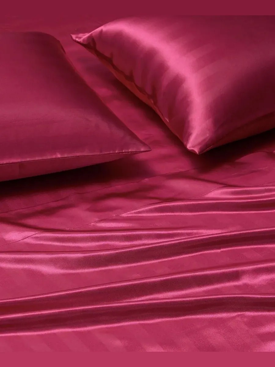 Комплект постельного белья из атласа и дамаска, 4 предмета, размер Queen Juicy Couture — изображение 9 из 9, розовый