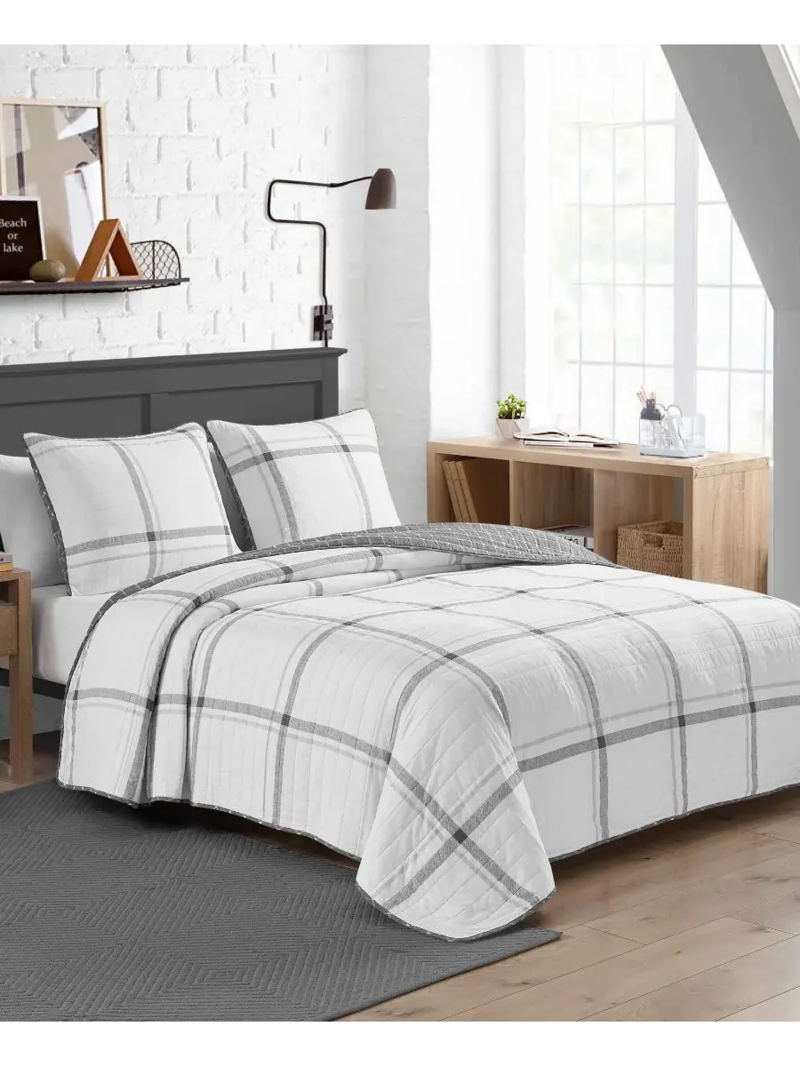 Комплект из трех двусторонних хлопковых стеганых одеял Fleetville, размер Full/Queen Nautica — изображение 1 из 10, серый