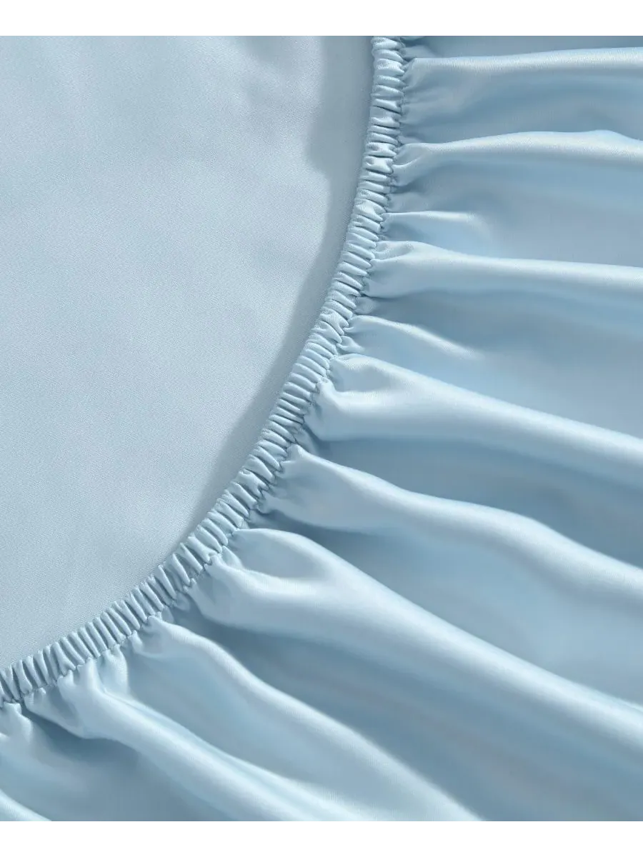 Комплект постельного белья Solid Satin Bliss из 4 предметов, размер King Laura Ashley — изображение 4 из 5, синий