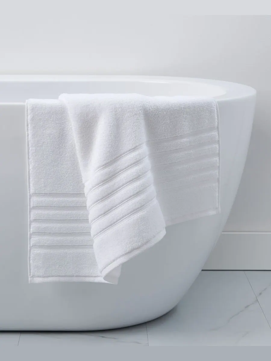 Банное полотенце Ultimate MicroCotton, 76 см x 137 см, Hotel Collection — изображение 2 из 5, белый