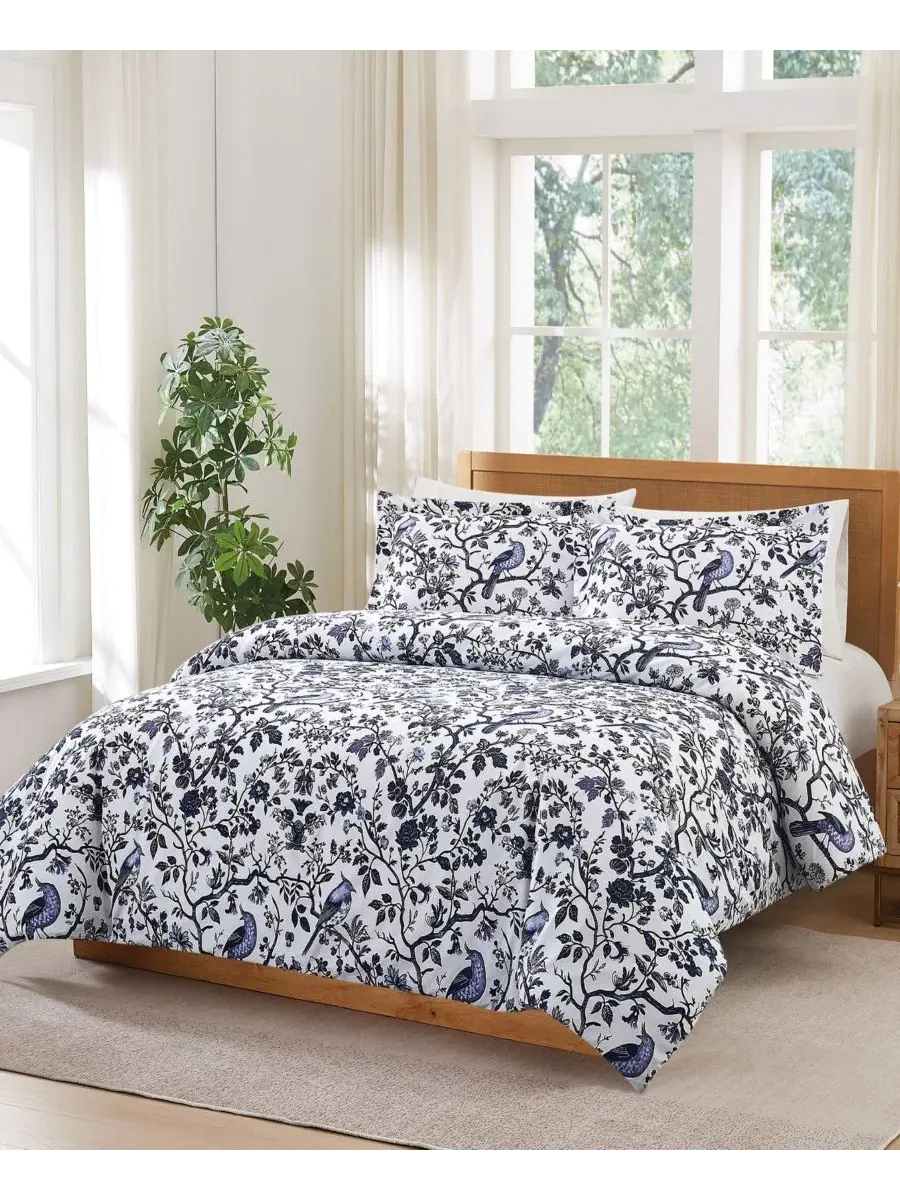 Комплект постельного белья Ava Floral, 2 предмета, с цветочным принтом Brooklyn Loom — изображение 2 из 5, белый синий