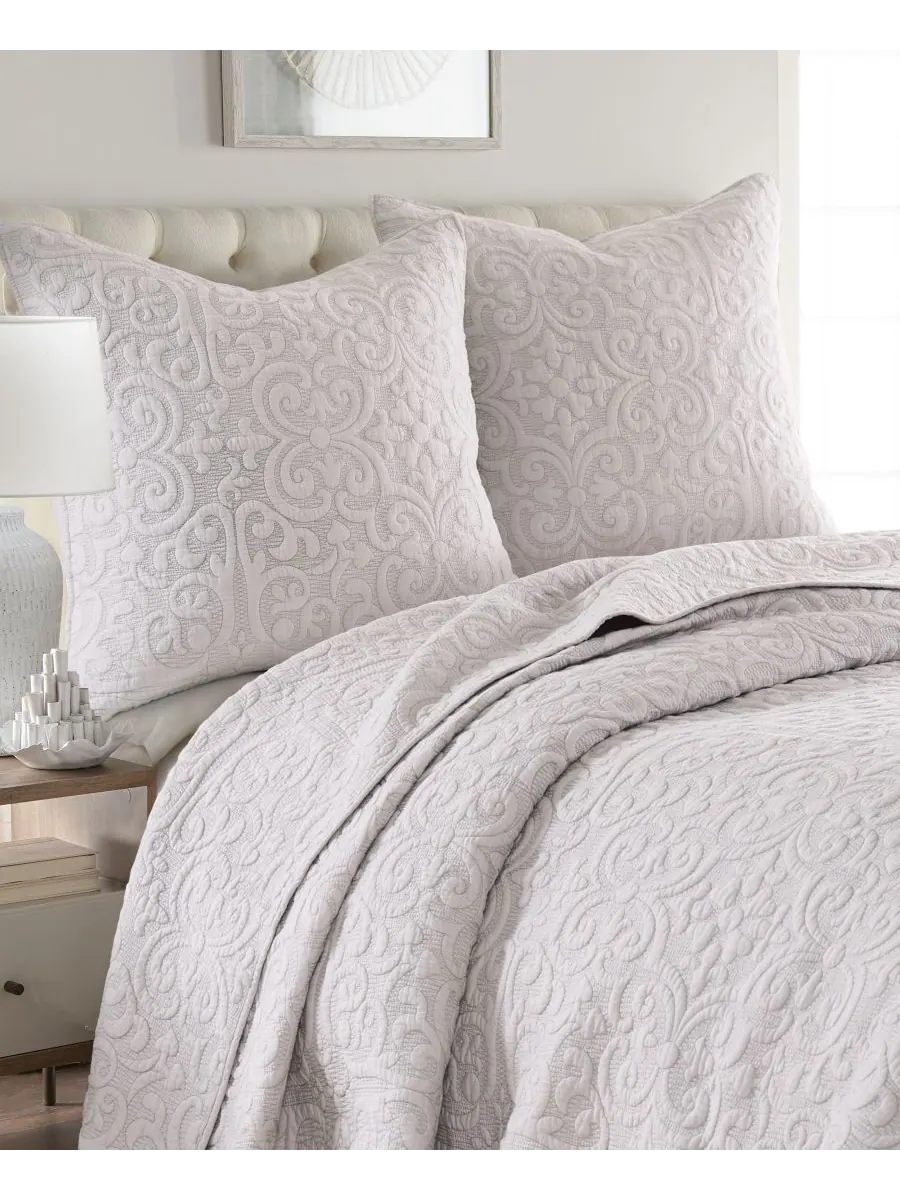 Комплект из двух наволочек Sherbourne Quilted Stitch, европейский стиль Levtex, Gray, European Sham — изображение 2 из 2