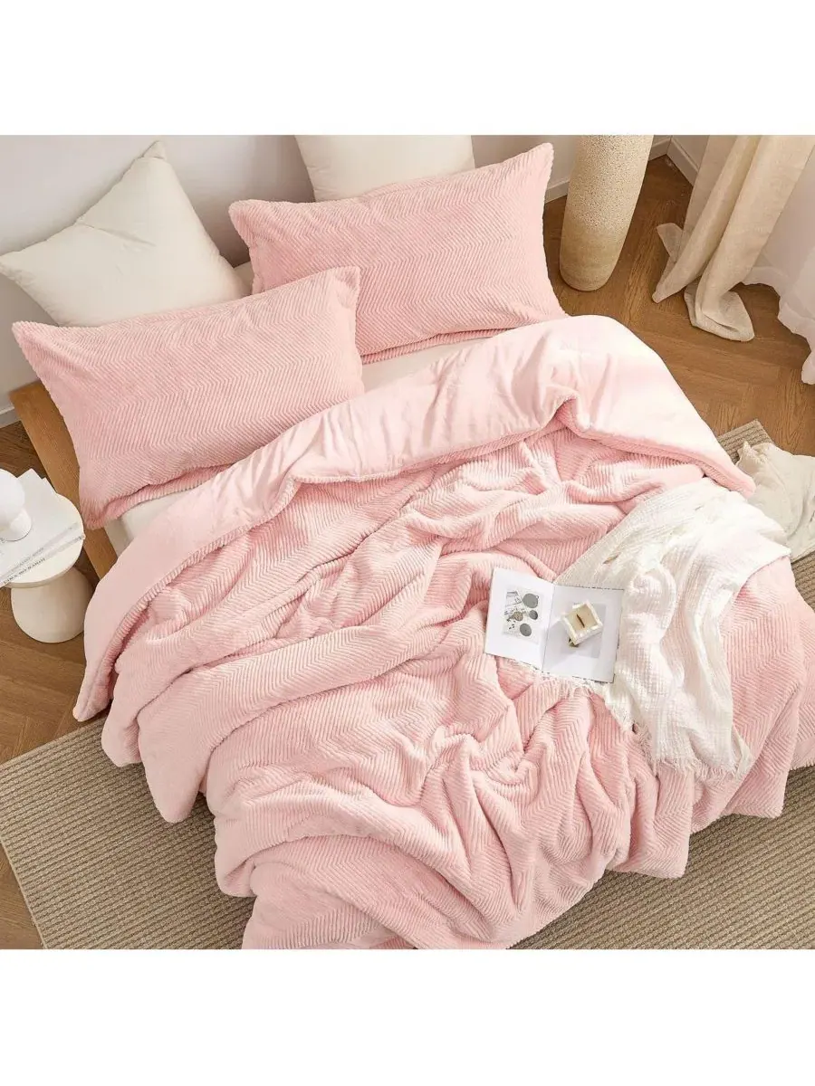 Комплект стеганого одеяла Peak of Cozy Coma Inducer — изображение 3 из 4, розовый