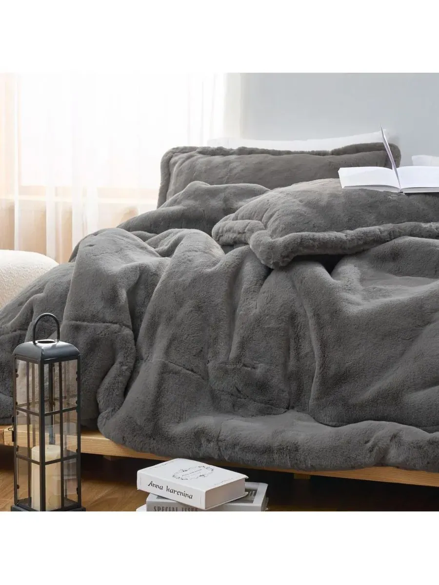 Комплект постельного белья Chunky Bunny Double the Thick - Coma Inducer Oversized Comfort Set — изображение 2 из 4, тауп
