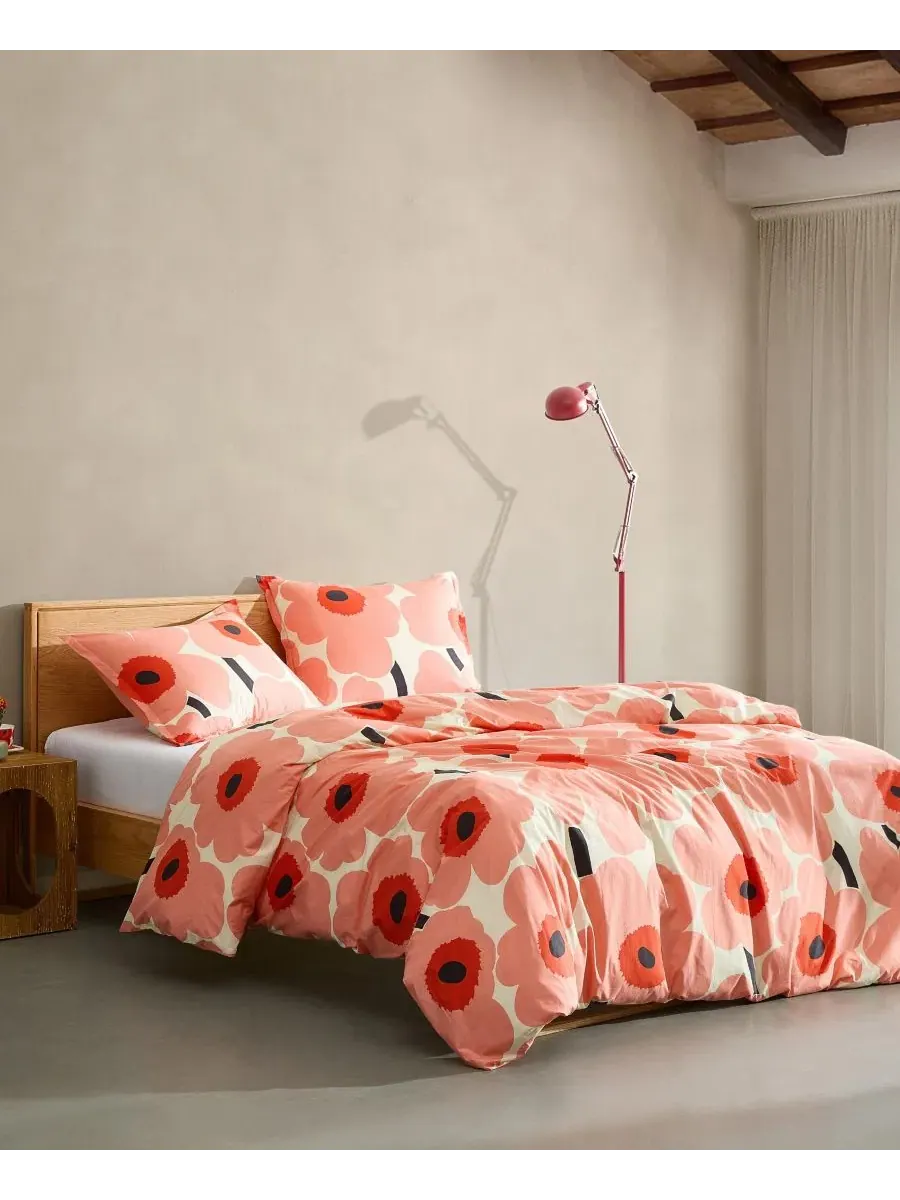 Комплект стеганого одеяла Unikko Cotton Marimekko — изображение 2 из 7, коралл