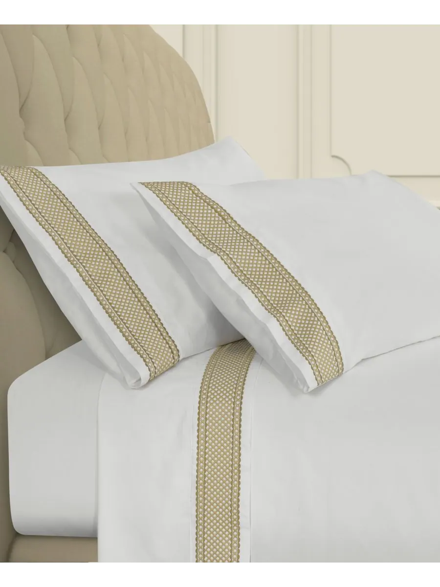 Комплект постельного белья Monarch из 4 предметов, размер Queen J Queen New York