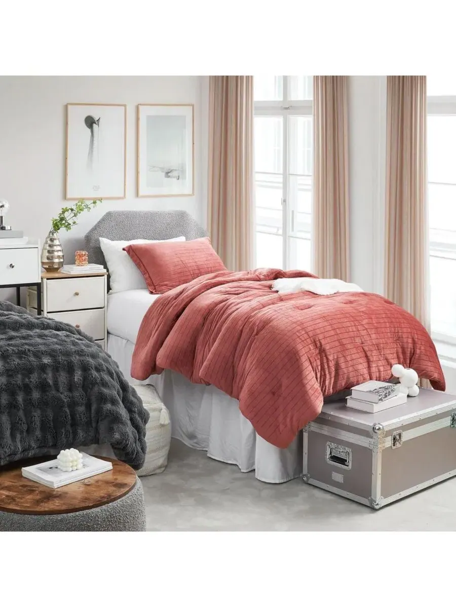 Комплект постельного белья Oversized Comforter Set Coma Inducer — изображение 1 из 4, красный