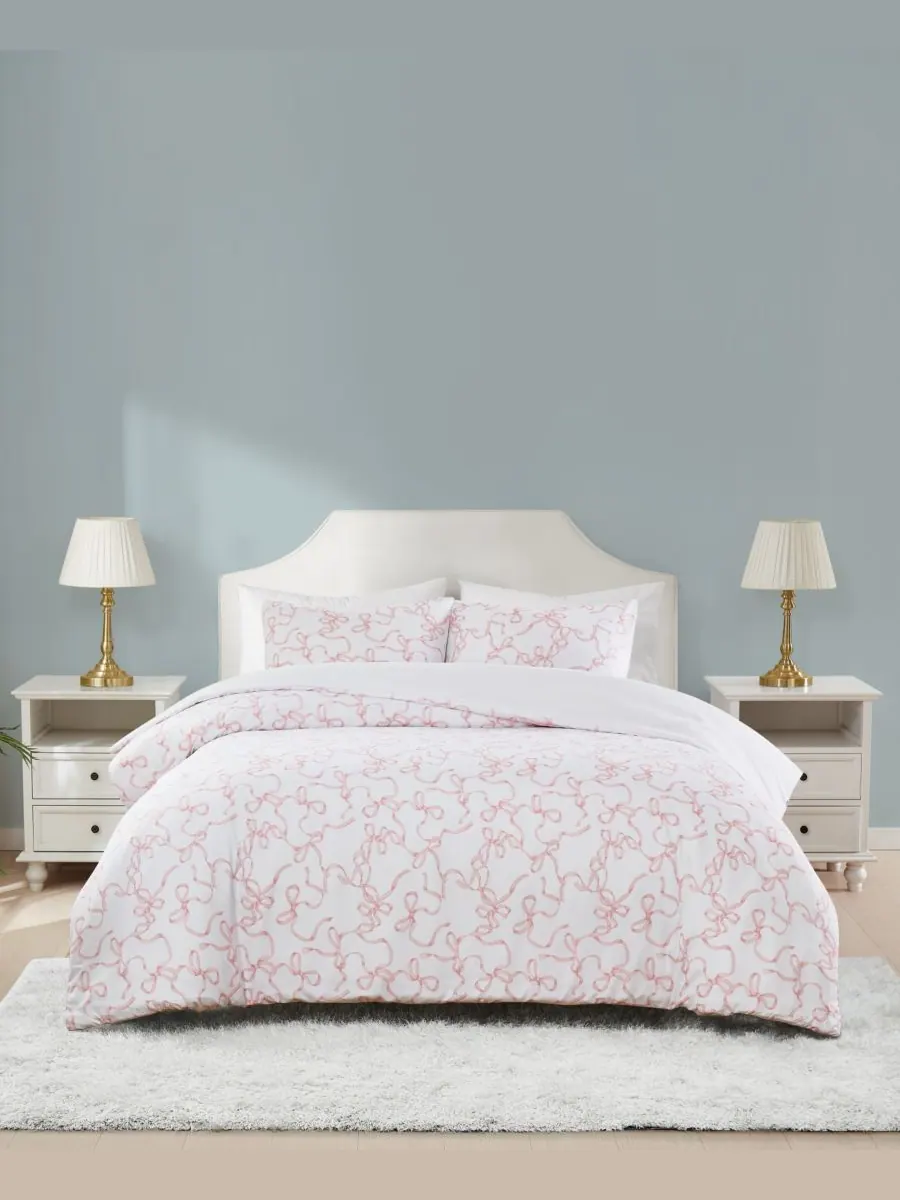 Комплект постельного белья "Printed Bow Whimsy" из 3 предметов, размер "Кинг-сайз", 3 предмета — изображение 1 из 4, розовый