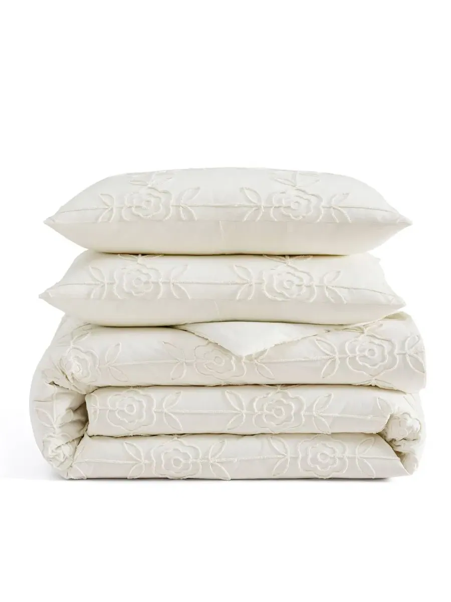 Комплект стеганого одеяла с вышивкой Trellis Rose Peri Home — изображение 2 из 7, белый