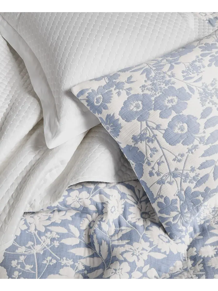 Комплект постельного белья Silhouette Floral из 3 предметов, размер Full/Queen Charter Club — изображение 3 из 10, синий
