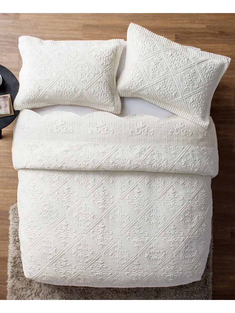 Комплект постельного белья Westland Plush из 3 предметов, размер Queen VCNY Home — изображение 3 из 3, белый