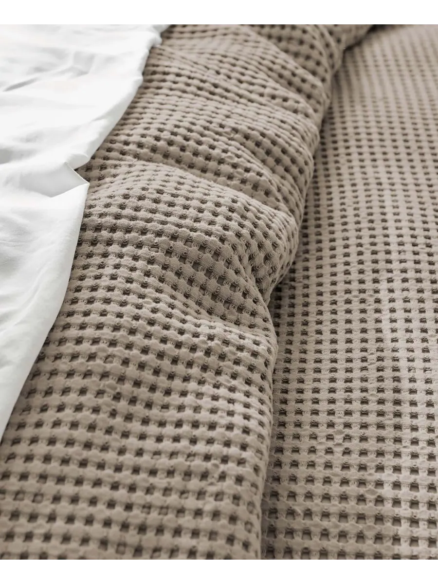 Комплект постельного белья Mills Waffle Classic из 3 предметов, размер King Levtex — изображение 5 из 5, олененок