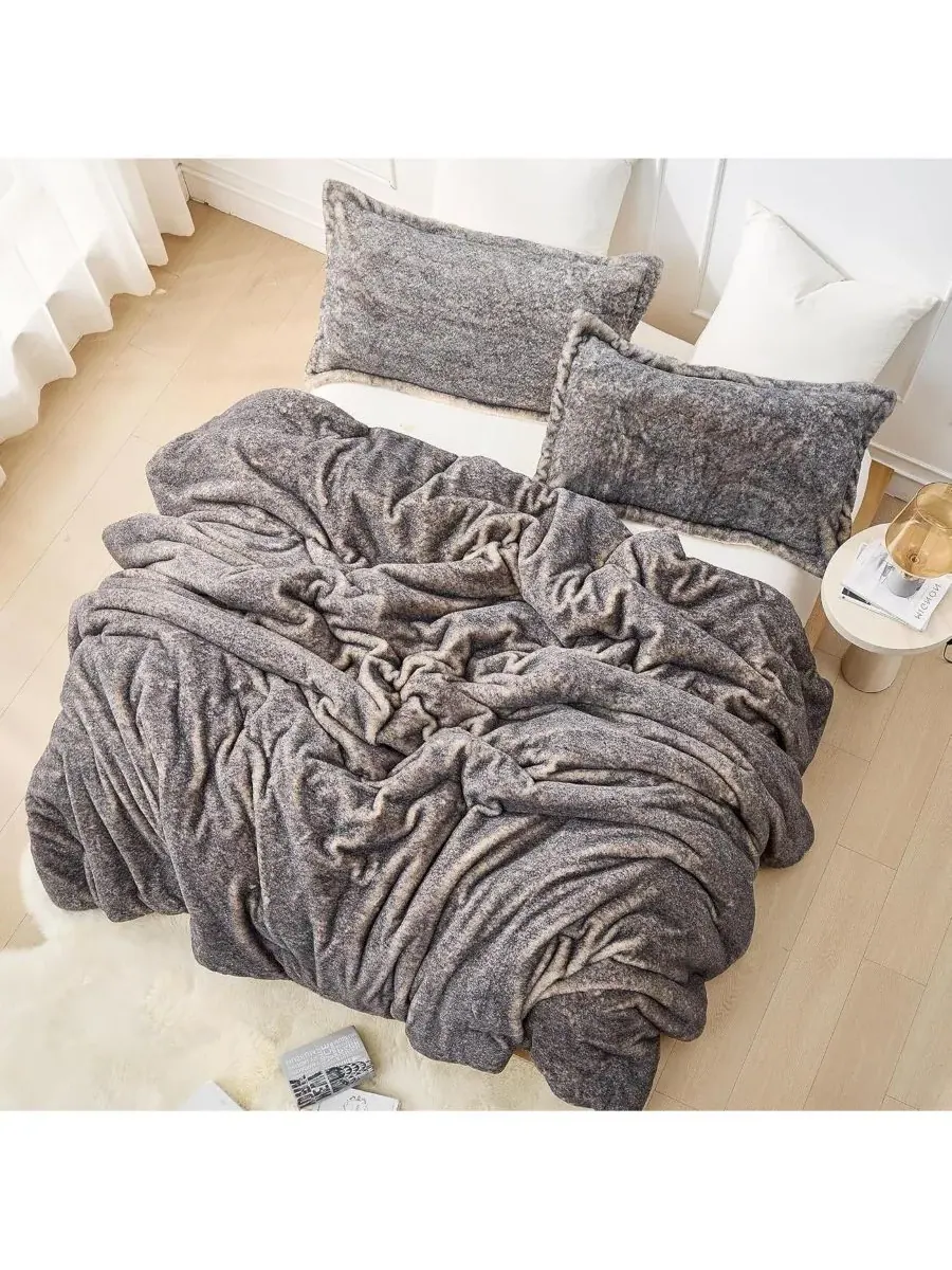 Комплект постельного белья Polar Wolf - Coma Inducer Oversized Twin Comfort Set - Gray Brown — изображение 1 из 4