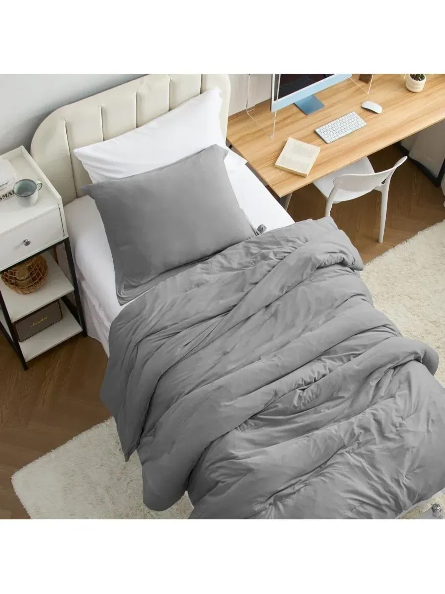 Комплект стеганого одеяла Chillin Panda Oversized Comforter Set Coma Inducer — изображение 2 из 4, серый