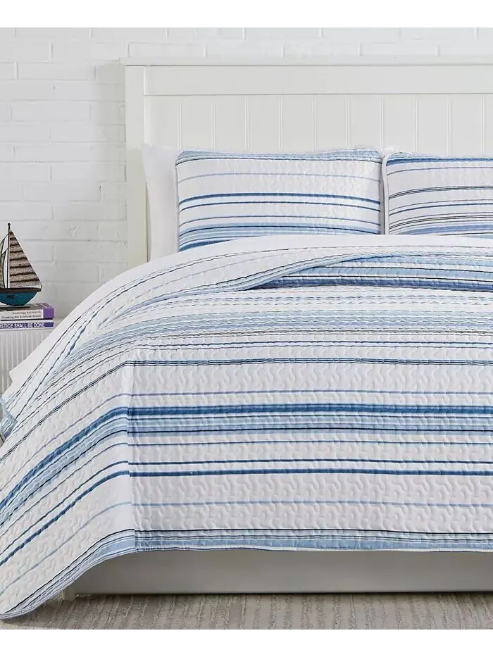 Коллекция Southshore Stripe Quilt and Sham из трех предметов Southshore Fine Linens — изображение 1 из 1, синий