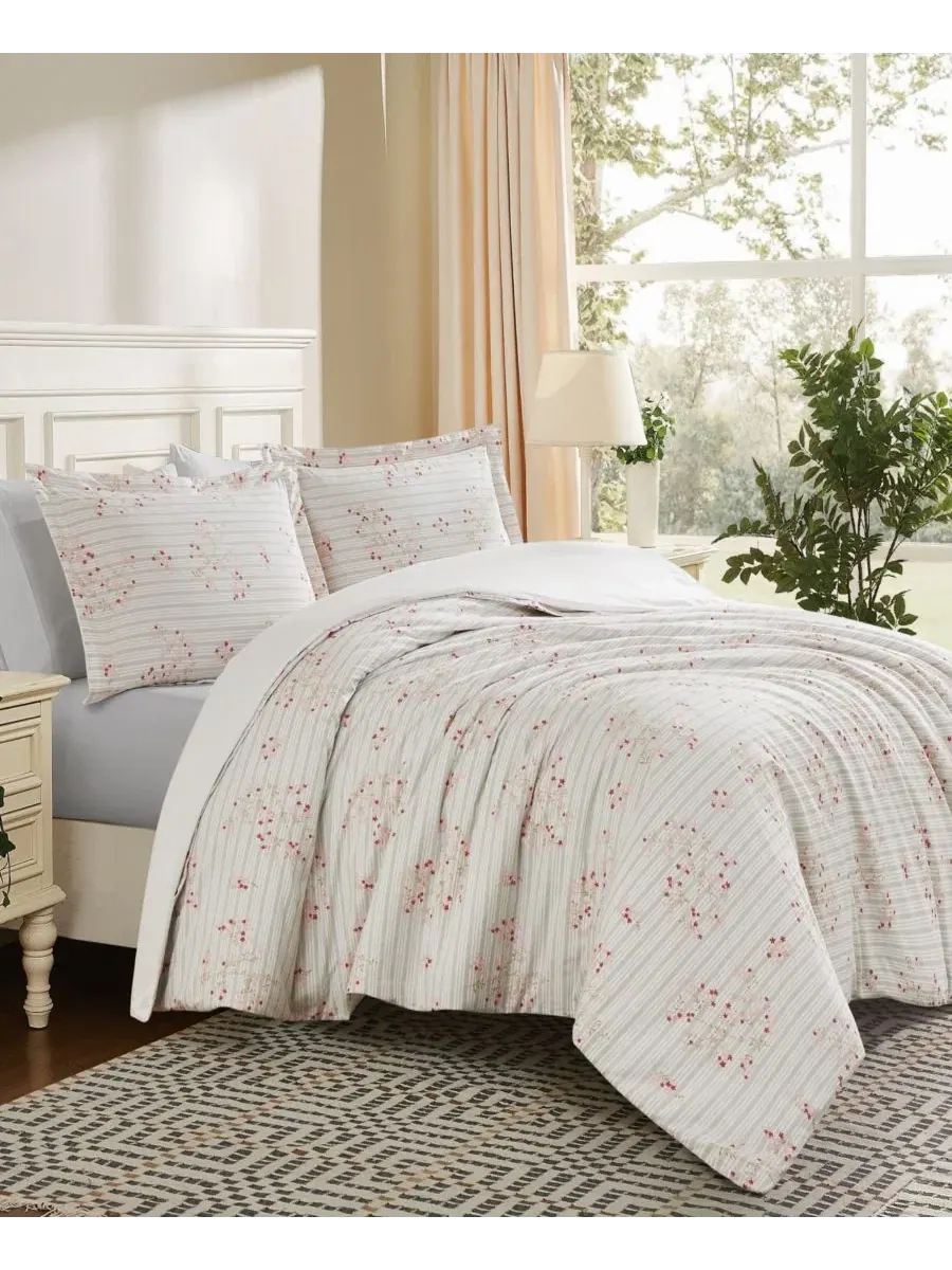Комплект постельного белья из 3 предметов с цветочным принтом Emma Floral Cottage Classics — изображение 2 из 5, розовый