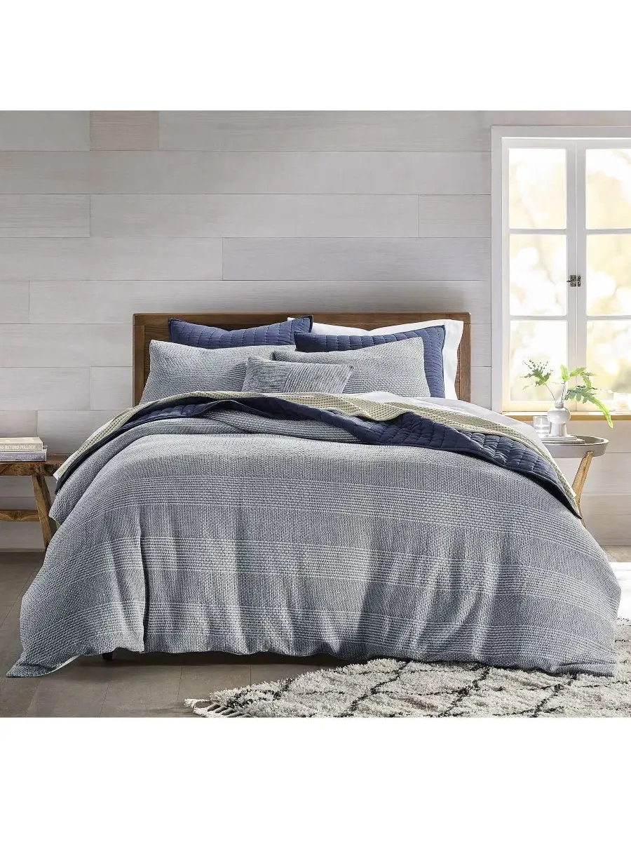 Комплект стеганого одеяла Interlaced Basketweave 3-Piece, Full/Queen Oake — изображение 3 из 10, синий