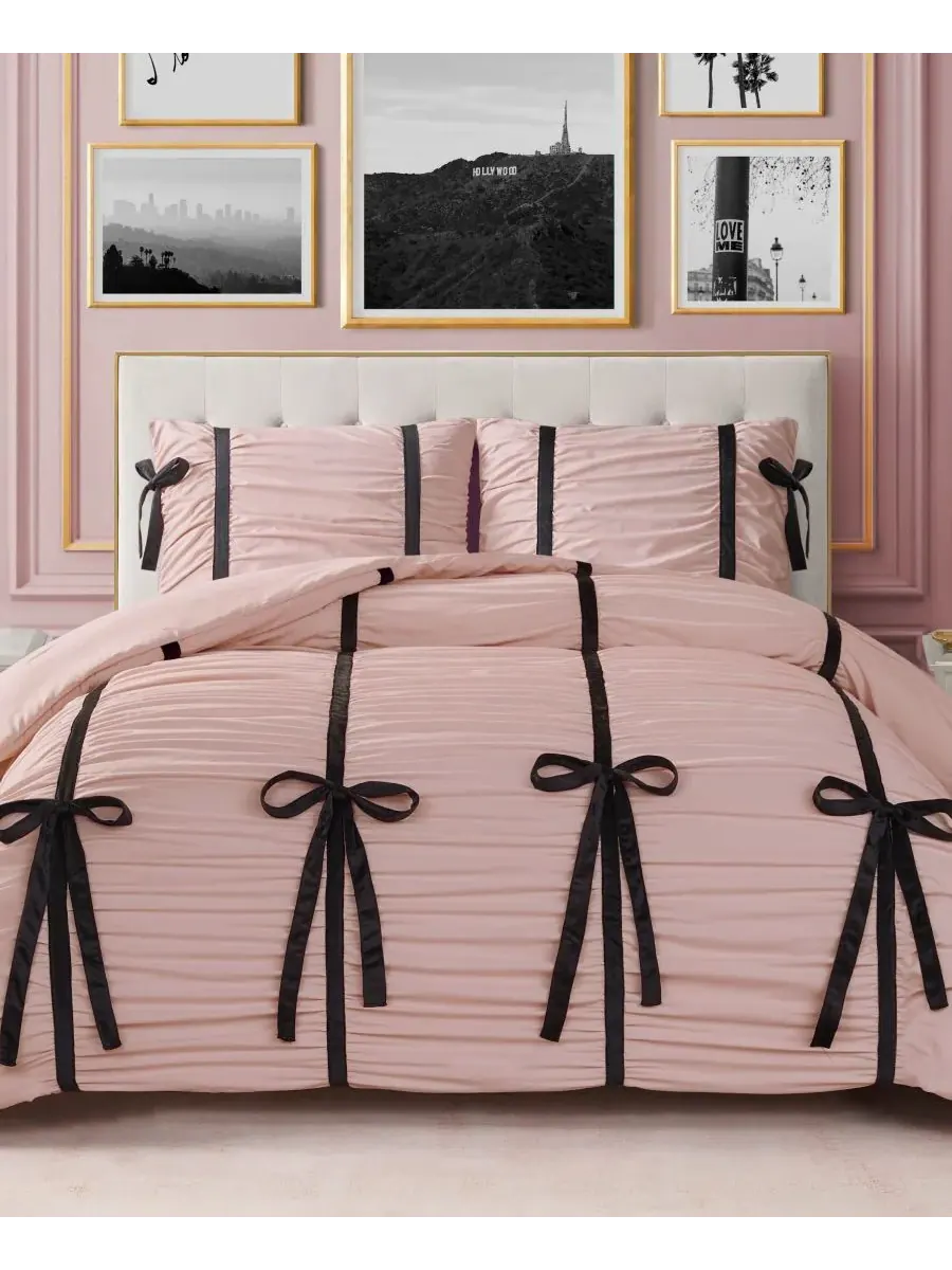 Комплект постельного белья Amelie Velvet Bows Ruched из 3 предметов, размер Full/Queen Juicy Couture — изображение 6 из 7