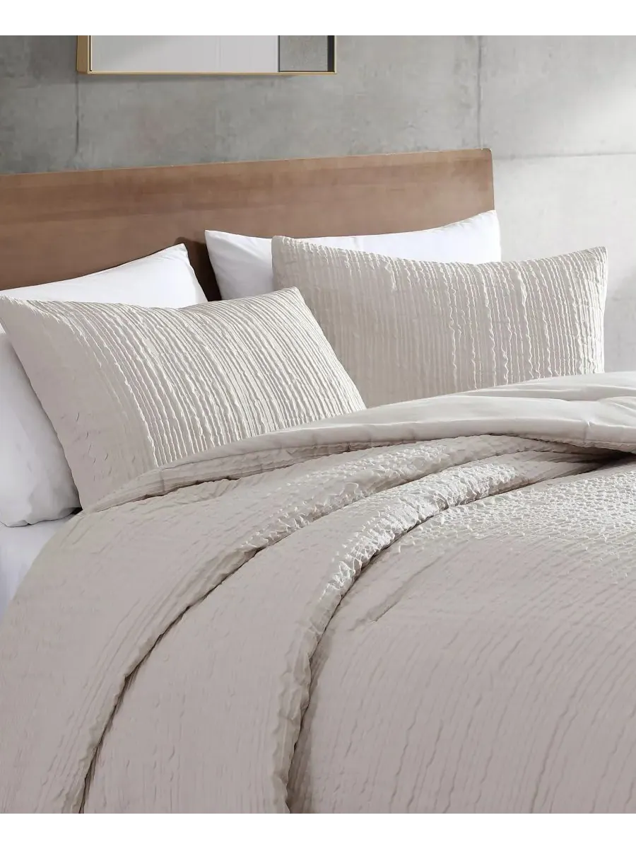 Комплект постельного белья Serenity Wavy Lines Beige Embossed, 3 предмета, размер King Kenneth Cole — изображение 4 из 10