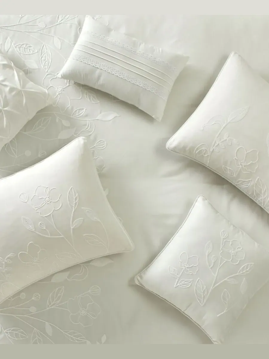 Комплект постельного белья Safina Floral из 7 предметов, размер California King Stratford Park — изображение 5 из 5, бежевый