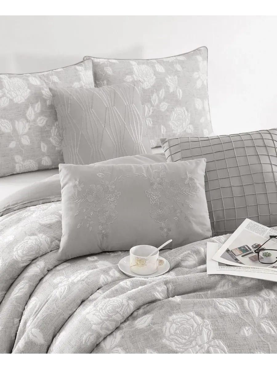 Комплект постельного белья Leana Floral, California King Stratford Park — изображение 3 из 6, серый