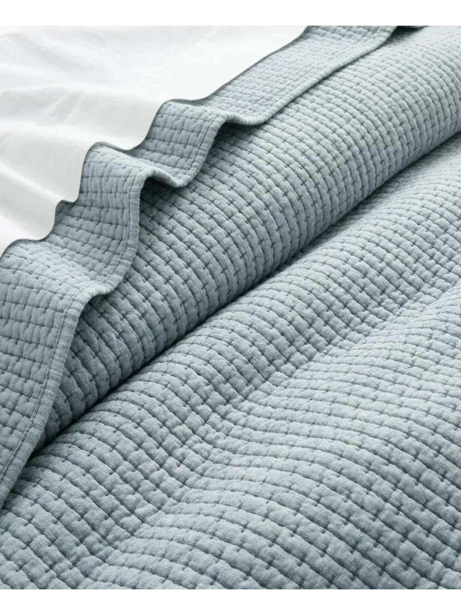Покрывало-квилт с вышивкой, 3 предмета, King/California King, Pick-Stitch Artisan Levtex Home — изображение 3 из 4, шамбре