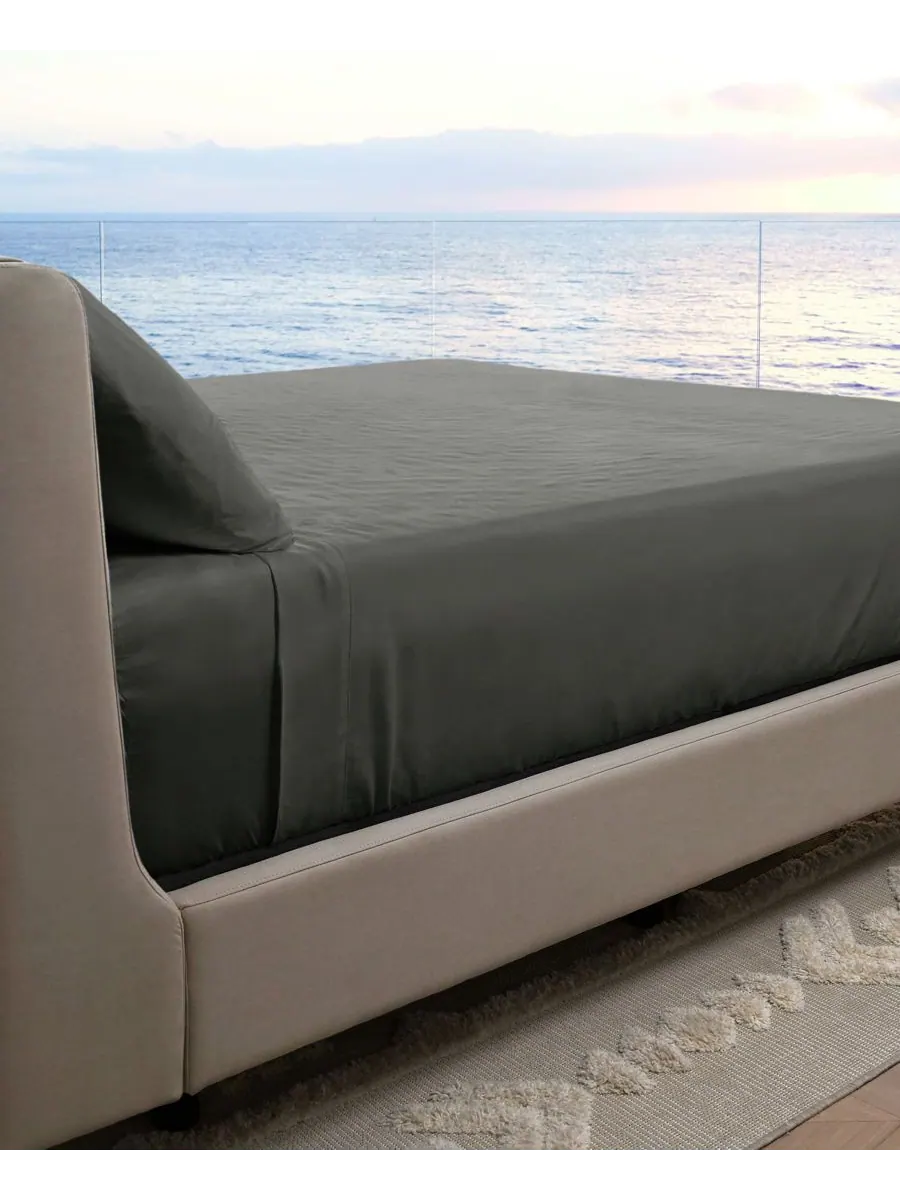 Комплект постельного белья Resort Sateen из терморегулирующей вискозы, 4 предмета Cariloha — изображение 8 из 8, оникс