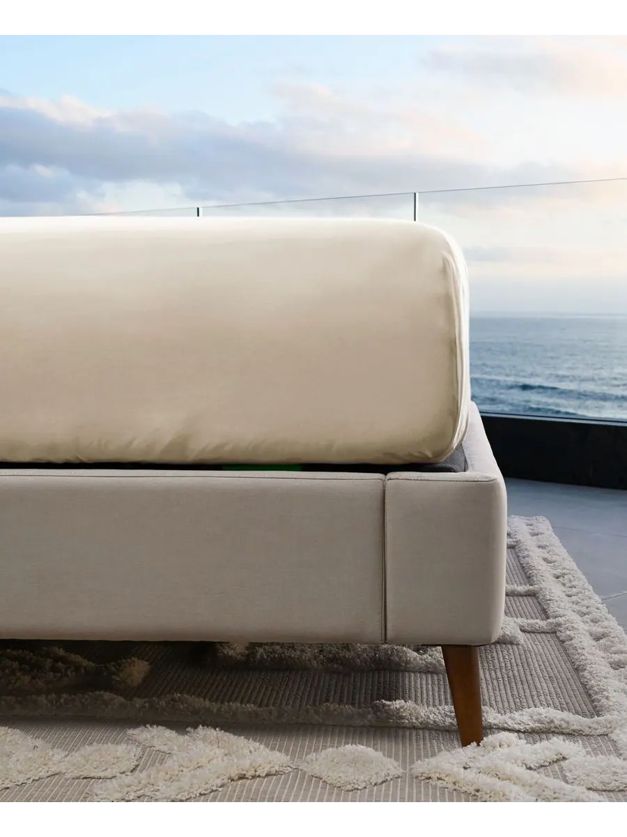 Комплект постельного белья Resort Sateen из терморегулирующей вискозы, 4 предмета Cariloha — изображение 7 из 8