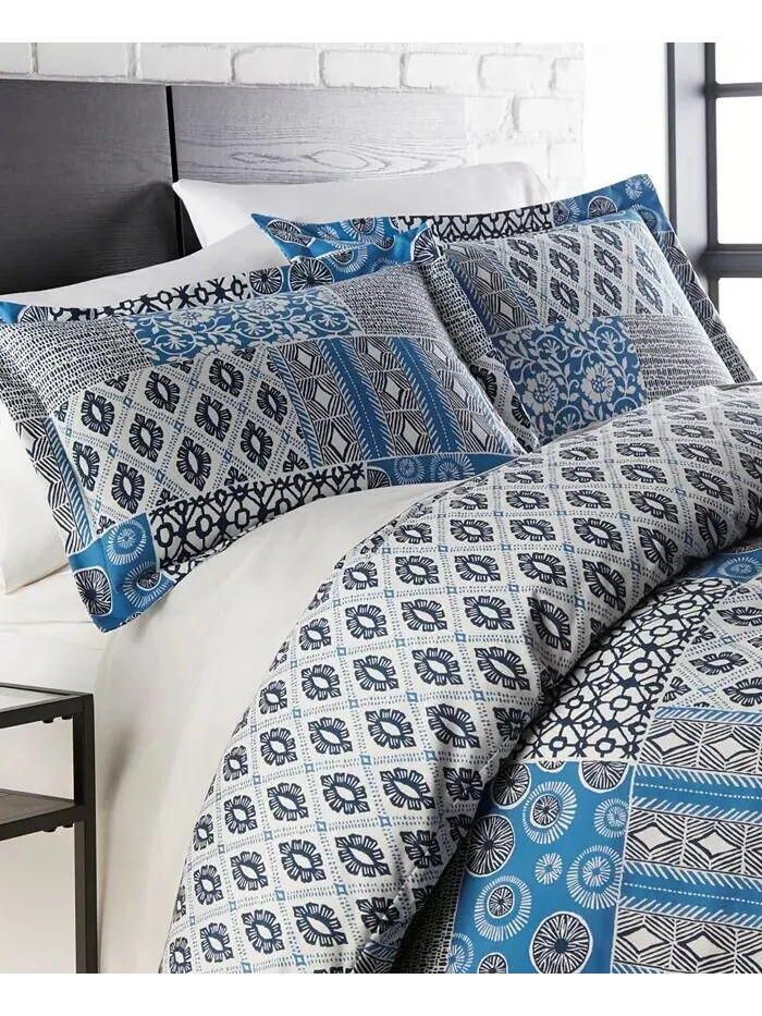 Альтернативный комплект из одеяла и накидки Global Patchwork Down Southshore Fine Linens — изображение 5 из 5, синий