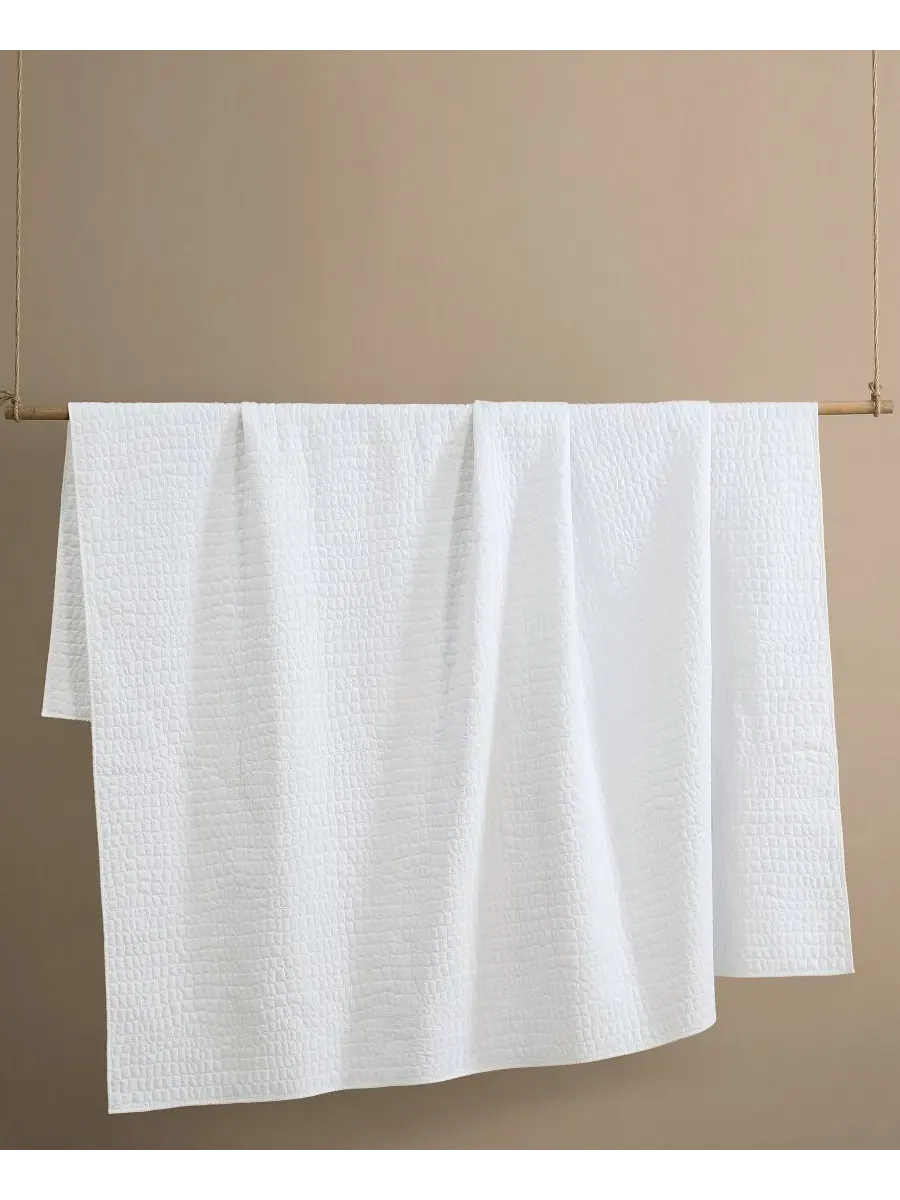 Комплект стеганого покрывала Croc Scale Cotton из 2 предметов, Twin Lacoste Home — изображение 6 из 7, белый