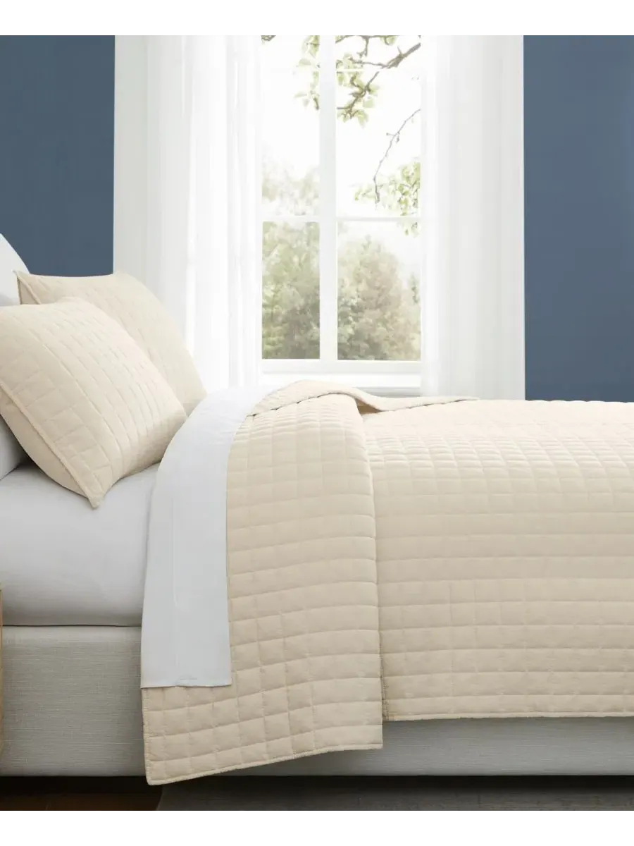 Набор стеганых одеял Essential Cotton 3-Piece Quilt Set Brooklyn Loom — изображение 2 из 4, прозрачный