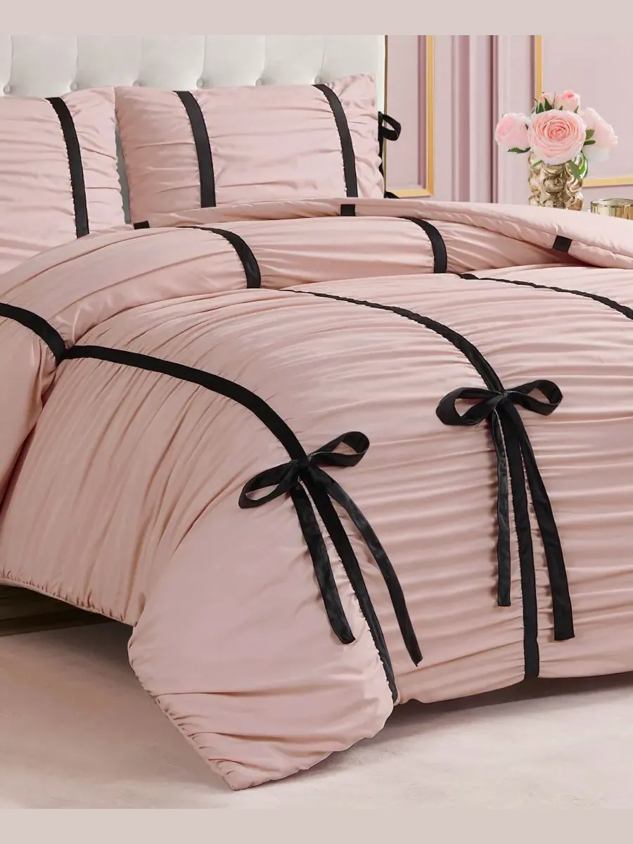 Комплект постельного белья Amelie Velvet Bows Ruched, 3 предмета, размер King Juicy Couture — изображение 2 из 7, розовый