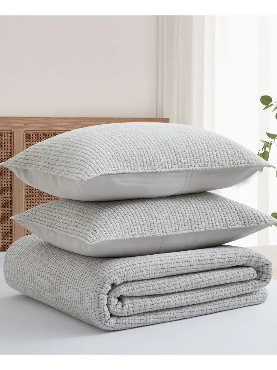 Стеганое покрывало Pick-Stitch Artisan Textured 3-Piece Quilt Set Levtex Home — изображение 3 из 4, серый