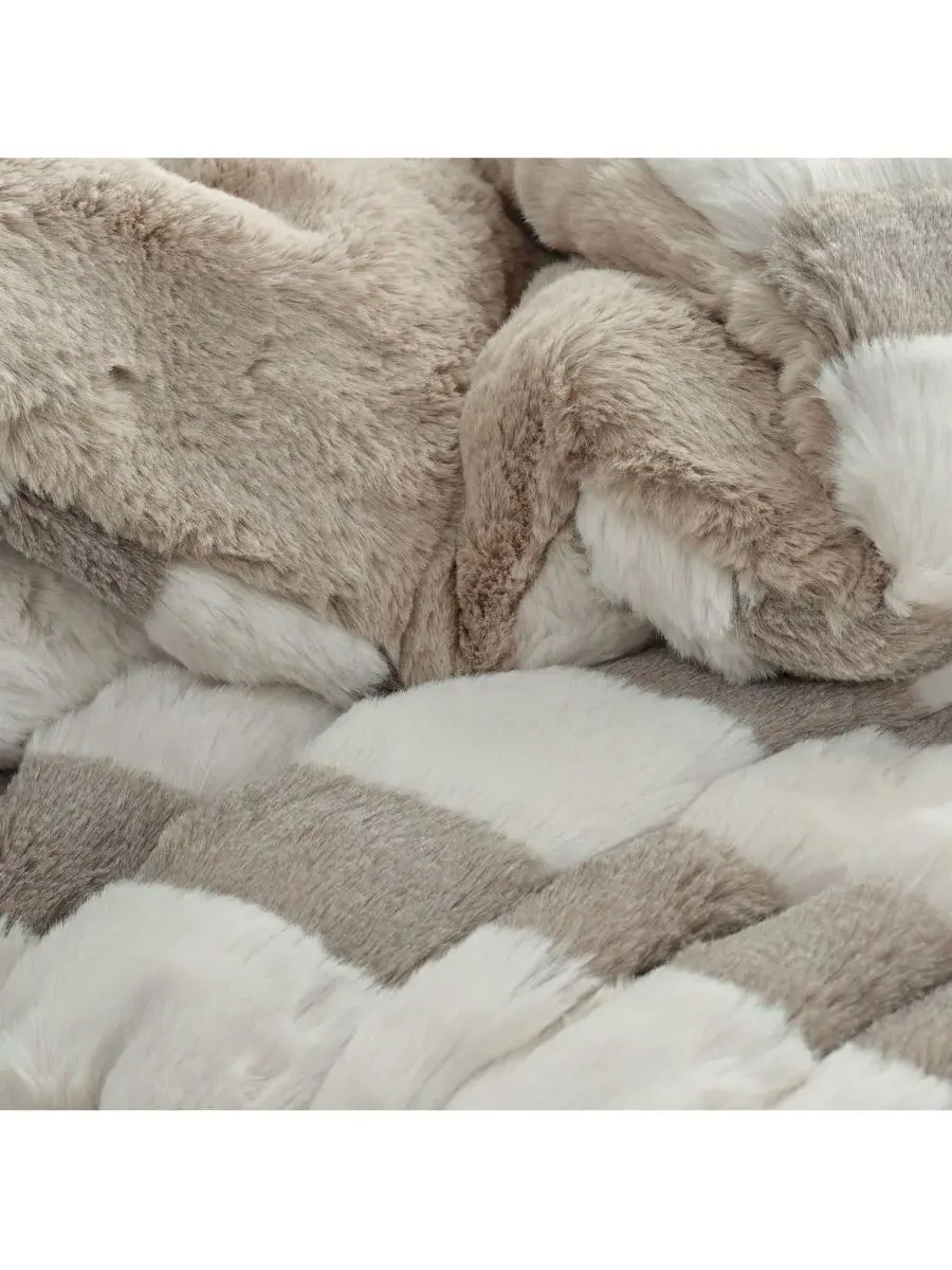 Комплект постельного белья Chunkiest Chunky Bunny Freezin Waters - Coma Inducer Oversized Comforter — изображение 4 из 4