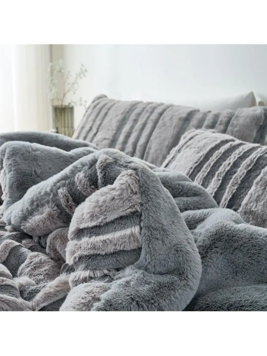 Комплект постельного белья Chunkiest Chunky Bunny Freezin Waters - Coma Inducer Oversized Comforter — изображение 3 из 4