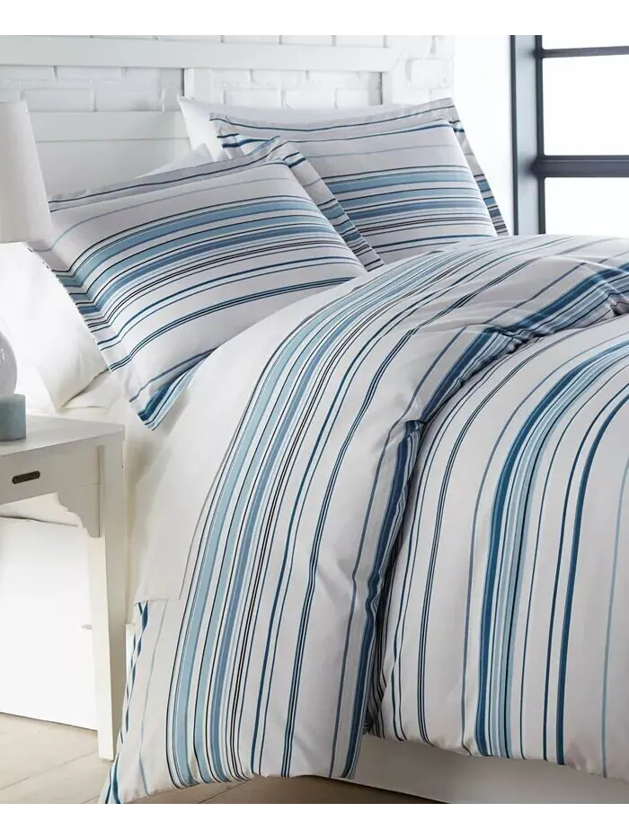 Комплект из трех предметов: одеяло и накидка в полоску, Full/Queen Southshore Fine Linens — изображение 1 из 5, тауп