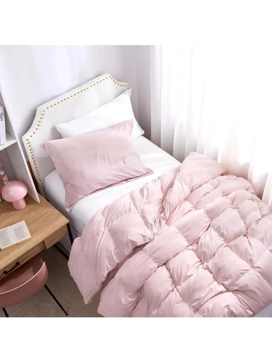 Комплект пухового одеяла Oversized Comforter Set Coma Inducer — изображение 2 из 3, розовый