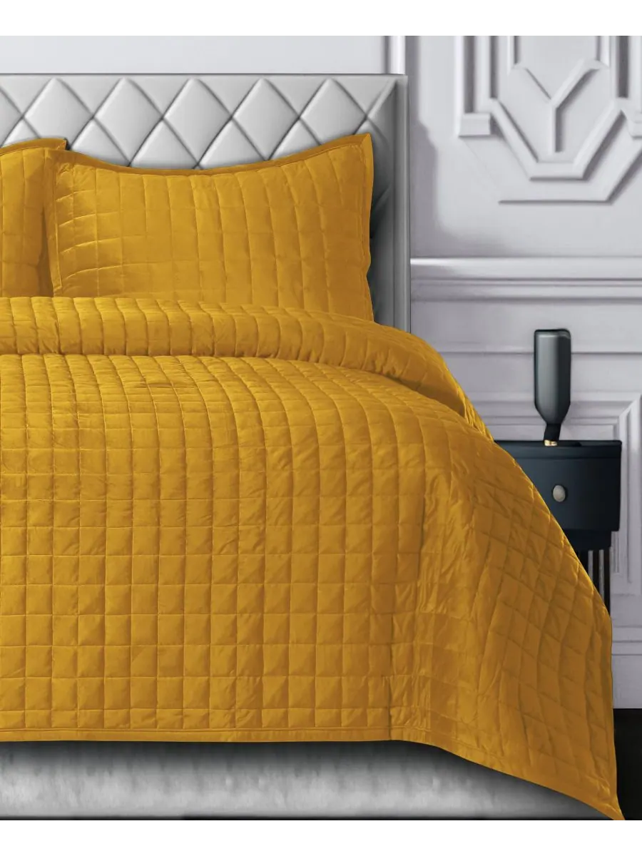 Комплект постельного белья Florence Velvet Solid Oversized, размер Queen Tribeca Living — изображение 3 из 4, золото