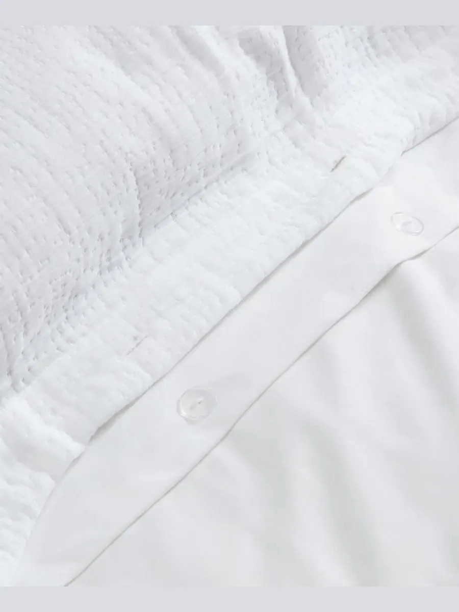 Комплект стеганого хлопкового пододеяльника с текстурой Matelasse, 3 предмета, Queen Levtex Home — изображение 9 из 9, белый