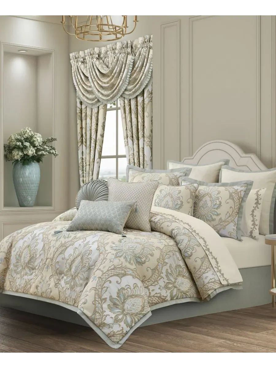 Комплект стеганого покрывала Rita Floral из 4 предметов, Queen J Queen New York