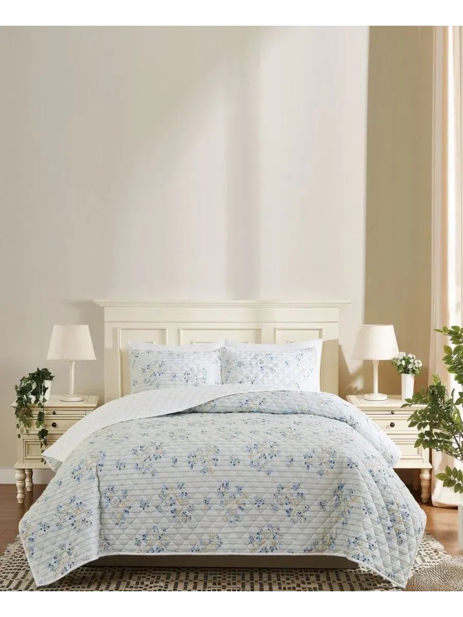 Комплект стеганого одеяла Emma Floral, 3 предмета, Full/Queen Cottage Classics — синий