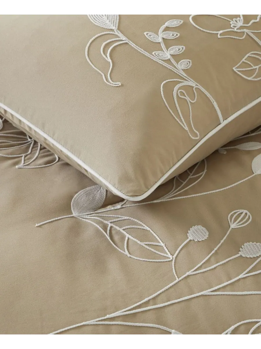 Комплект постельного белья Safina Floral из 7 предметов, размер Queen Stratford Park — изображение 2 из 5, тауп