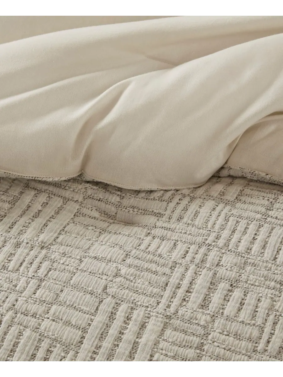 Комплект постельного белья Harper Oversized Matelassé из 3 предметов, размер Full/Queen Croscill — изображение 10 из 10