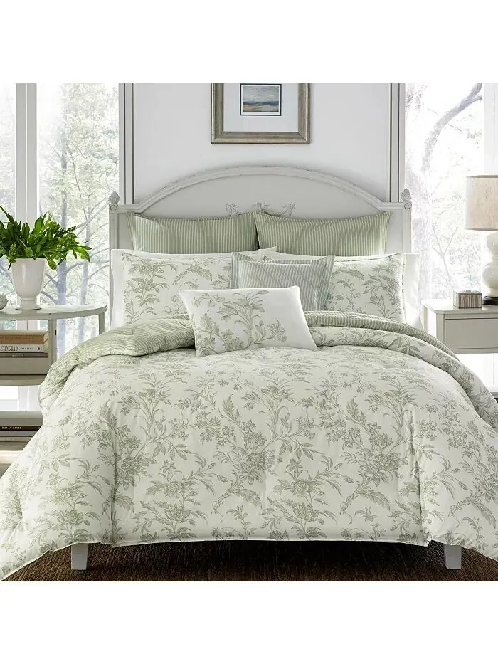 Натали 7-шт. Комплект одеял, полный/размер королевы Laura Ashley — изображение 1 из 3, зеленый