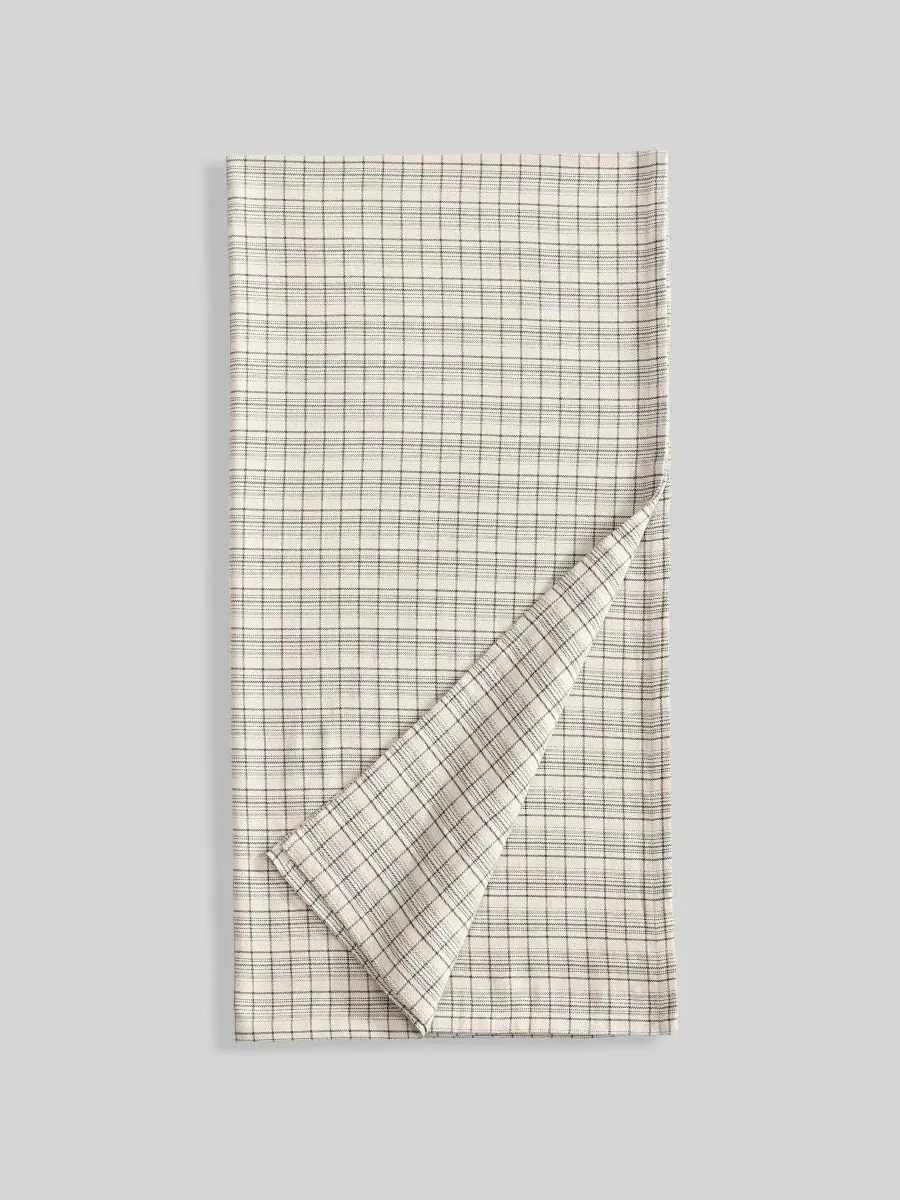 Плед из пряжи с пледовым рисунком Dot Dash Plaid Calvin Klein — изображение 2 из 6, черный бежевый