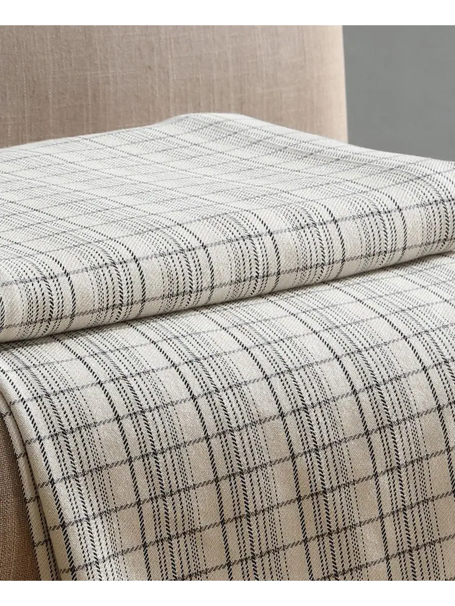 Плед из пряжи с пледовым рисунком Dot Dash Plaid Calvin Klein — изображение 5 из 6, черный бежевый