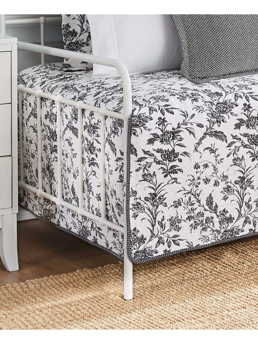 Комплект постельного белья Amberley Cotton из 4 предметов, для дивана-кровати Laura Ashley — изображение 5 из 5, черный/белый