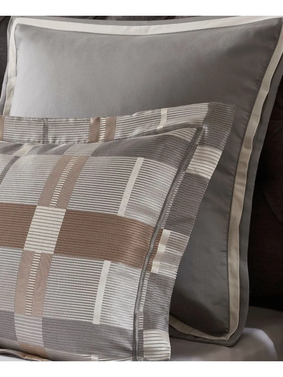 Комплект постельного белья Prescott Jacquard из 8 предметов, размер Queen Madison Park Signature — изображение 10 из 10, тауп