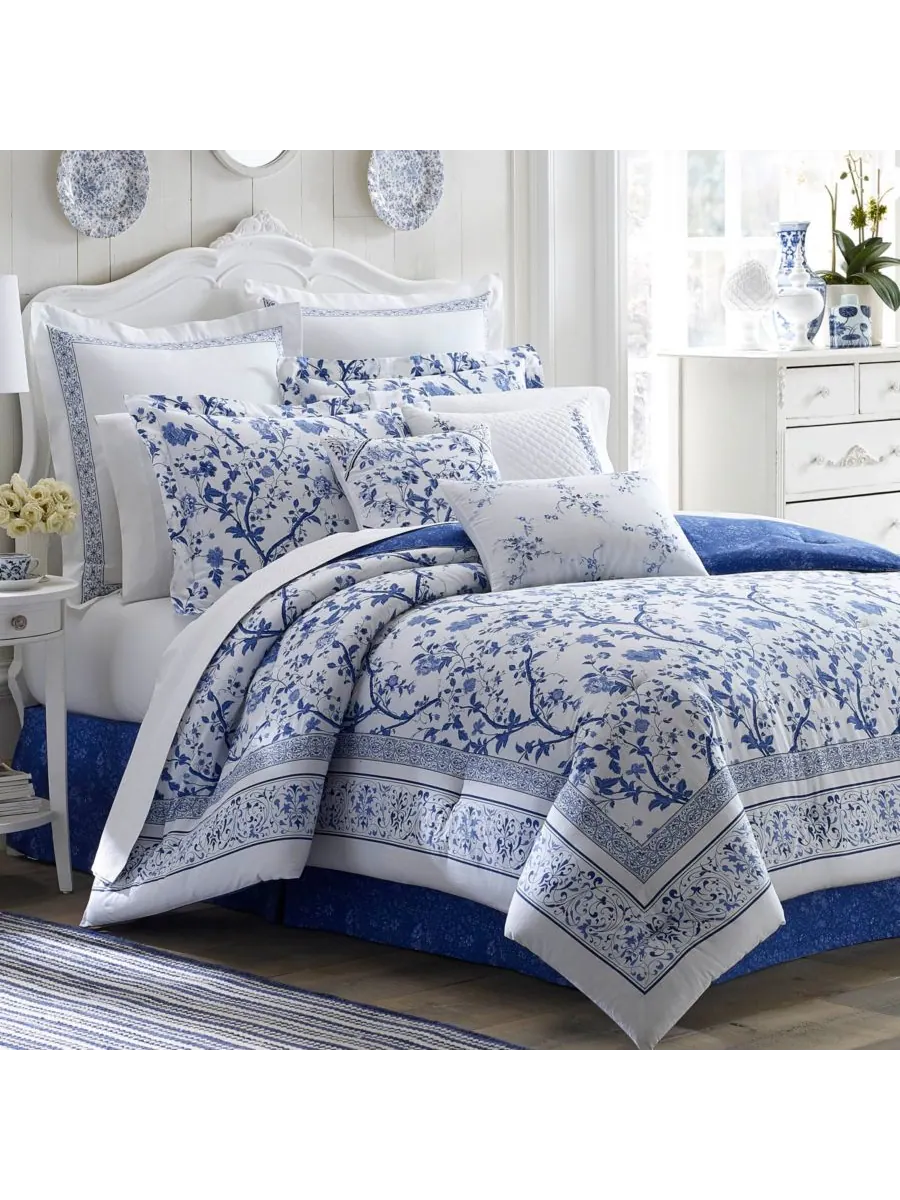Двусторонний комплект постельного белья Charlotte Cotton, 4 предмета, размер King Laura Ashley — изображение 1 из 3, синий